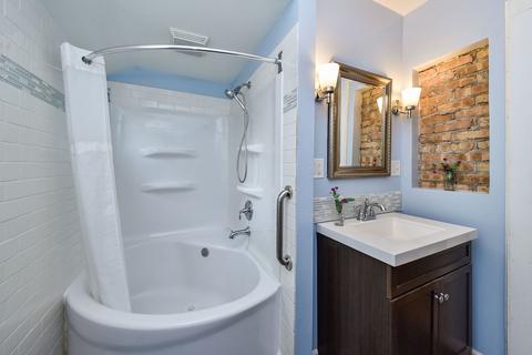 1021 N Main St, Wheaton, IL 60187 photo 20