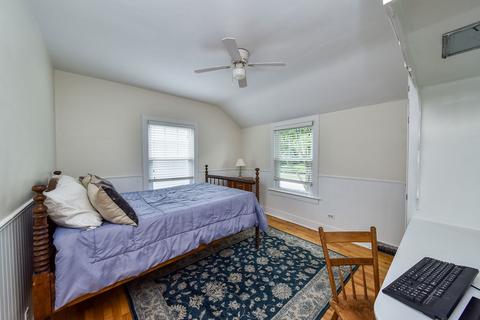 1021 N Main St, Wheaton, IL 60187 photo 16