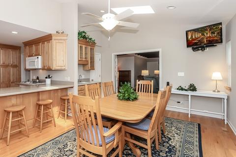 209 Forest Ave, Itasca, IL 60143 photo 10