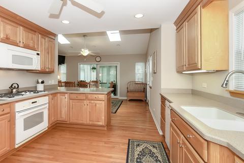 209 Forest Ave, Itasca, IL 60143 photo 13