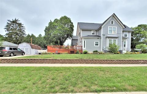 1104 Bellevue Ave, Elgin, IL 60120 photo 1