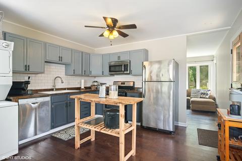 2507 Meadow Dr, Rolling Meadows, IL 60008 photo 8