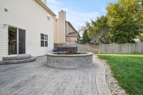 1504 Donegal Dr, Normal, IL 61761 photo 2