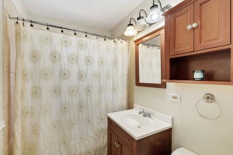 240 E North Ave, Bartlett, IL 60103 photo 12