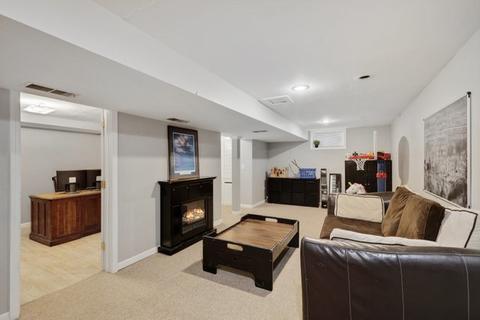 240 E North Ave, Bartlett, IL 60103 photo 13