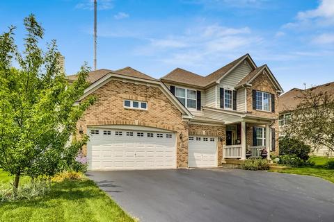 330 Comstock Dr, Elgin, IL 60124 photo 2