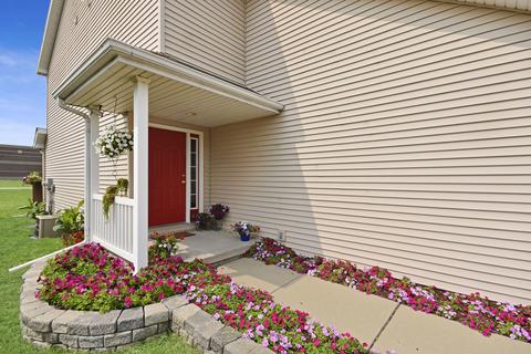 1825 Marina Dr, Normal, IL 61761 photo 2