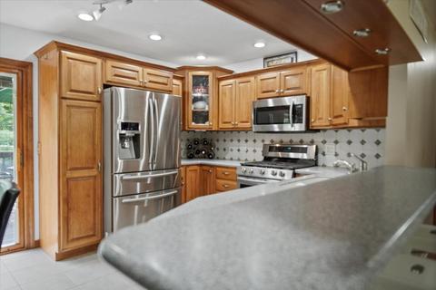 1637 Erin Dr, Normal, IL 61761 photo 8