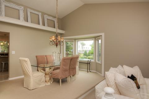 558 Abbey Rd, Bartlett, IL 60103 photo 4