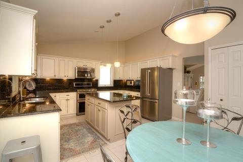 558 Abbey Rd, Bartlett, IL 60103 photo 7