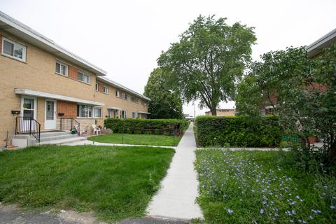 35 E Judith Ann Dr, Mount Prospect, IL 60056 photo 2