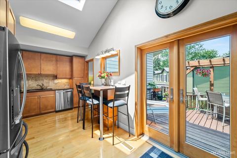6455 Cape Cod Ct, Lisle, IL 60532 photo 10