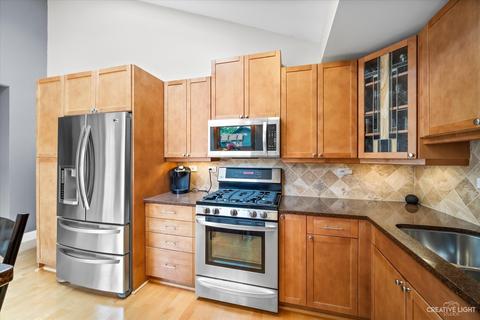6455 Cape Cod Ct, Lisle, IL 60532 photo 8