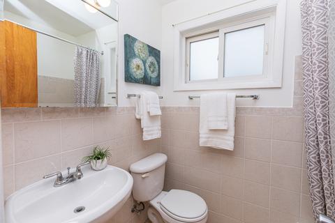 355 Alles St, Des Plaines, IL 60016 photo 9