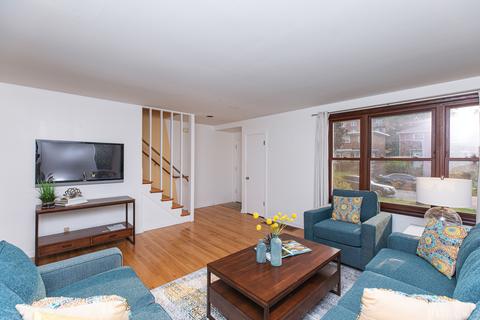 355 Alles St, Des Plaines, IL 60016 photo 4