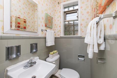 355 Alles St, Des Plaines, IL 60016 photo 10
