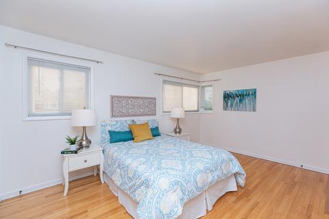355 Alles St, Des Plaines, IL 60016 photo 7
