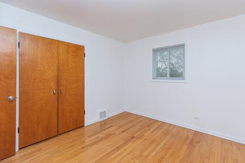 355 Alles St, Des Plaines, IL 60016 photo 17