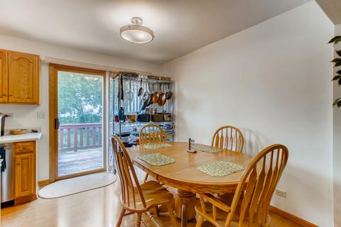 237 E Maple Ave, Villa Park, IL 60181 photo 4