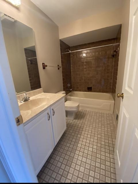 9038 Forestview Rd, Evanston, IL 60203 photo 17