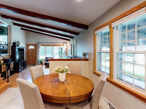 2064 Pratt Ave, Des Plaines, IL 60018 photo 7