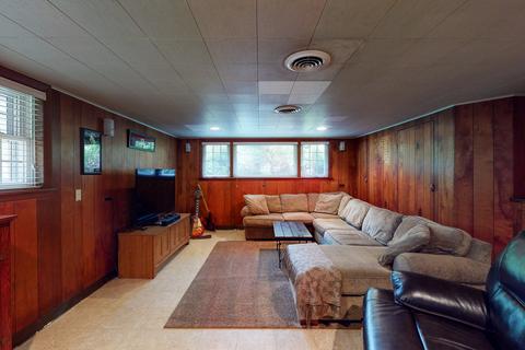 2064 Pratt Ave, Des Plaines, IL 60018 photo 18