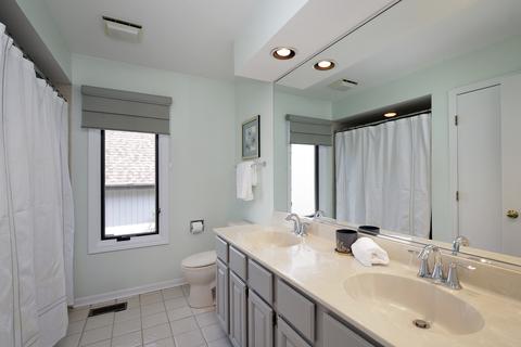 2004 Franklin Dr, Glenview, IL 60026 photo 17