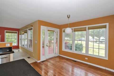 1547 Della Dr, Hoffman Estates, IL 60169 photo 15