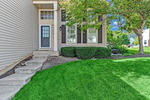 1547 Della Dr, Hoffman Estates, IL 60169 photo 2