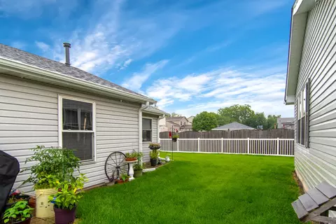 2701 Joe Adler Dr, Plainfield, IL 60586 photo 9