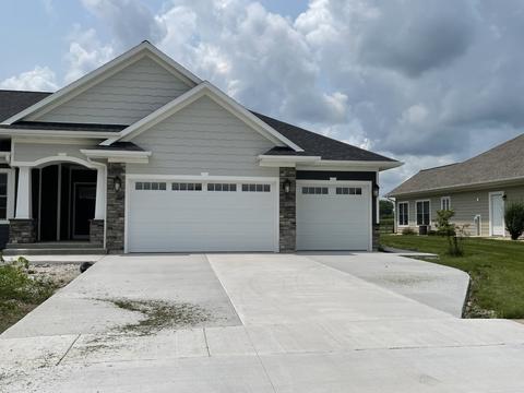 1840 Cedar Ln, Peru, IL 61354 photo 1