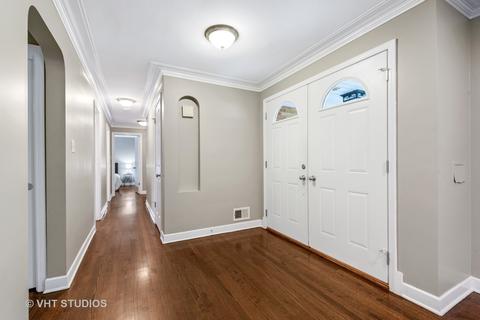 9302 Harding Ave, Evanston, IL 60203 photo 3