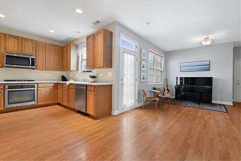 2452 Violet St, Glenview, IL 60026 photo 7