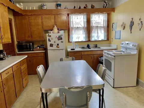116 E 3rd St, Oglesby, IL 61348 photo 11