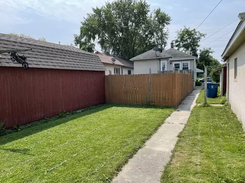 116 E 3rd St, Oglesby, IL 61348 photo 4