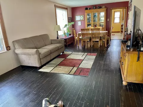 116 E 3rd St, Oglesby, IL 61348 photo 7