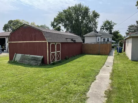 116 E 3rd St, Oglesby, IL 61348 photo 5