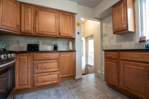 2516 S 10th Ave, Broadview, IL 60155 photo 8