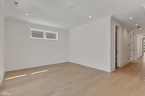2152 W Huron St, Chicago, IL 60612 photo 31