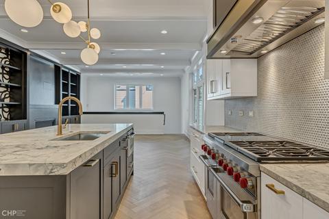 2152 W Huron St, Chicago, IL 60612 photo 9
