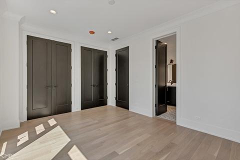 2152 W Huron St, Chicago, IL 60612 photo 45