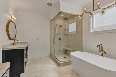 2152 W Huron St, Chicago, IL 60612 photo 36