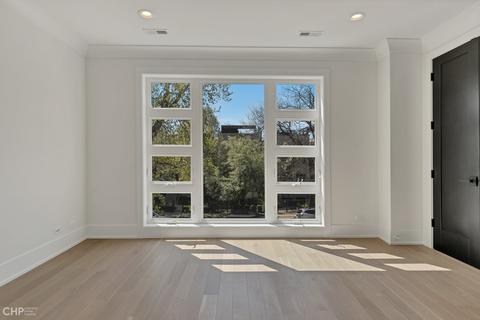 2152 W Huron St, Chicago, IL 60612 photo 46