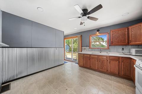 2214 Manor Ln, Mchenry, IL 60051 photo 7