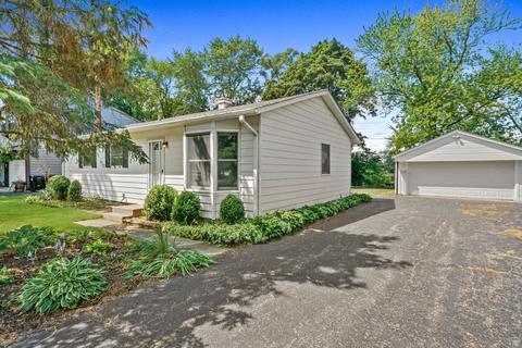 2214 Manor Ln, Mchenry, IL 60051 photo 2