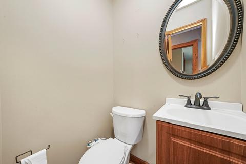 2214 Manor Ln, Mchenry, IL 60051 photo 13