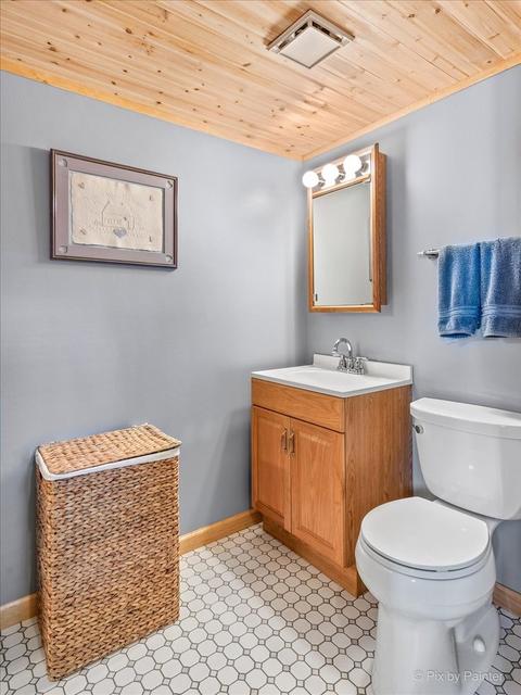 565 E Thacker St, Hoffman Estates, IL 60169 photo 24