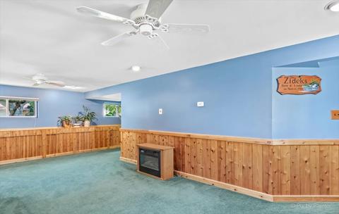 565 E Thacker St, Hoffman Estates, IL 60169 photo 20
