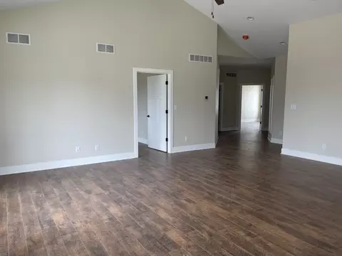 1830 Cedar Ln, Peru, IL 61354 photo 11