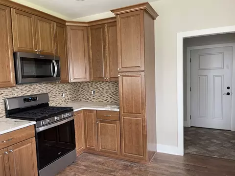 1830 Cedar Ln, Peru, IL 61354 photo 5